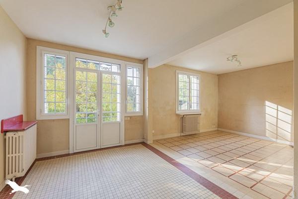 Maison à vendre |  Truyes |  5 pièces | 196 m²