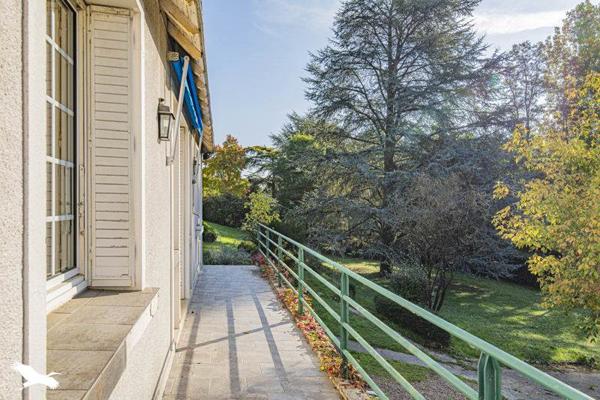 Maison à vendre |  Truyes |  5 pièces | 196 m²