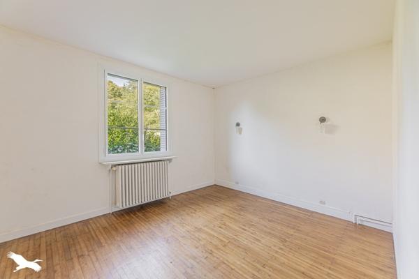 Maison à vendre |  Truyes |  5 pièces | 196 m²