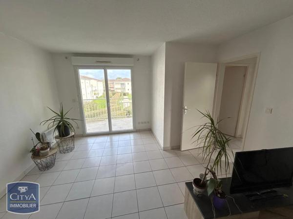 Appartement à louer 3 pièces 63.65m² Étaules (17750)