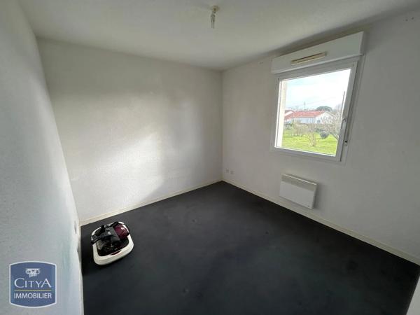 Appartement à louer 3 pièces 63.65m² Étaules (17750)