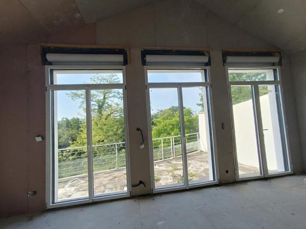 🏢 Immeuble mixte avec vue exceptionnelle - Centre-ville de Châteauneuf du Faou