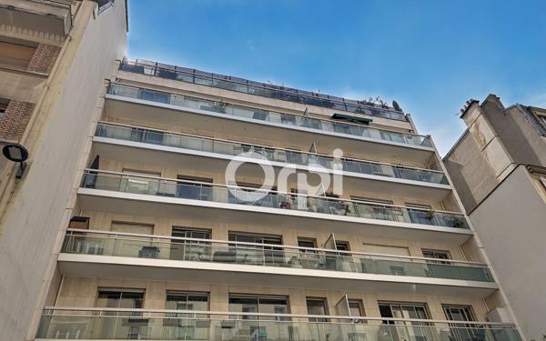 Appartement à vendre    1 pièce • 32,16 m2 Paris 15
