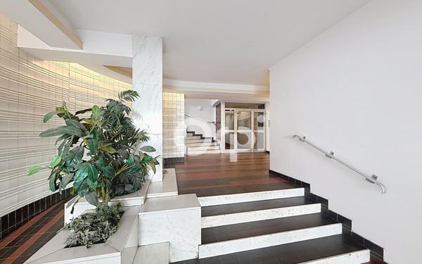 Appartement à vendre    1 pièce • 32,16 m2 Paris 15
