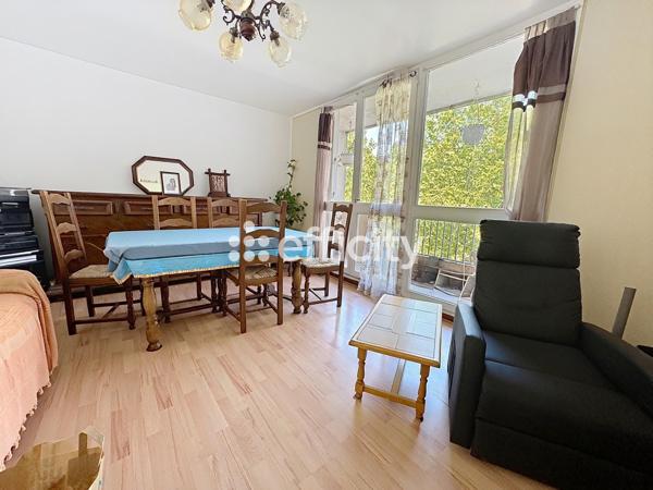 Appartement
         4 pièces
        - 84 m² Exclusivité 218 000 € *