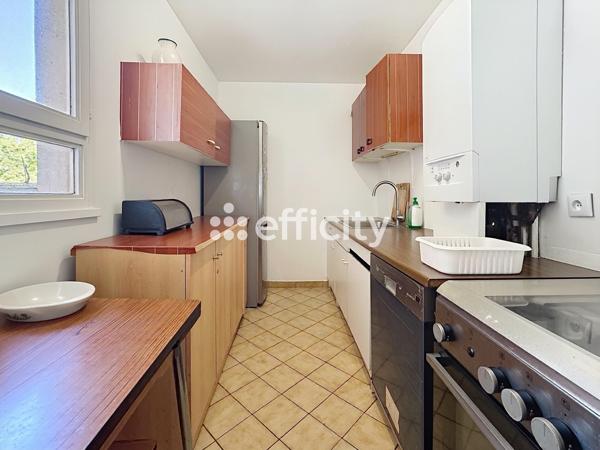 Appartement
         4 pièces
        - 84 m² Exclusivité 218 000 € *