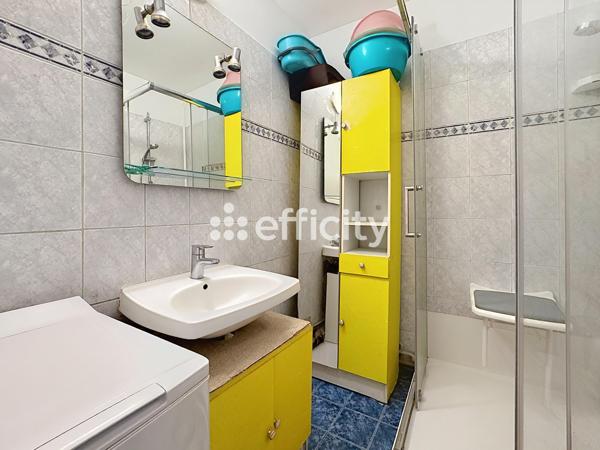 Appartement
         4 pièces
        - 84 m² Exclusivité 218 000 € *