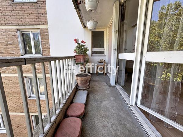 Appartement
         4 pièces
        - 84 m² Exclusivité 218 000 € *