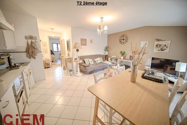 Monteux (84170) 2 PIECES 42m2 MONTEUX (84) T2