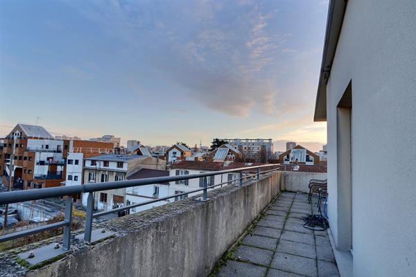 Appartement Aubervilliers 3 pièce(s) 62.03 m2