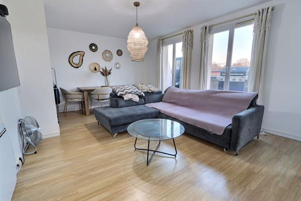Appartement Aubervilliers 3 pièce(s) 62.03 m2