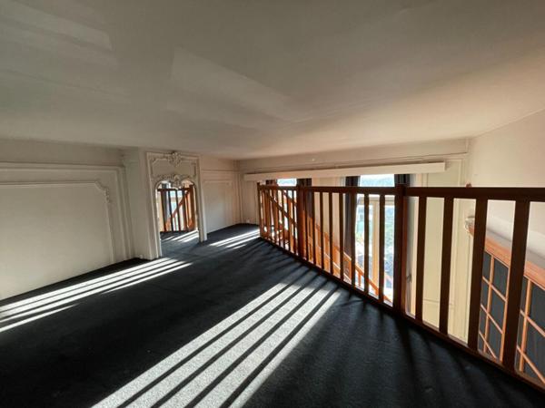 A LOUER : T2 à TOURCOING • Place de la Victoire - TOURCOING-CENTRE • 870 € CC • Réf. 00719-002