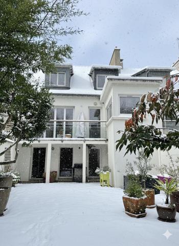 Rennes (35700) Maison de caractère 184m2 Thabor- Rennes 6 pièces & jardin avec terrasse