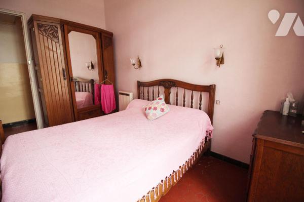 Appartement T2 (à rafraîchir) de 43m2 Carrez dans le quartier des Chartreux (4e).