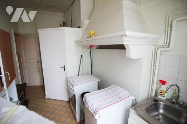 Appartement T2 (à rafraîchir) de 43m2 Carrez dans le quartier des Chartreux (4e).
