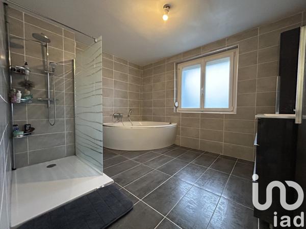 Maison 6 pièces de 165 m² à Fraize (88230)