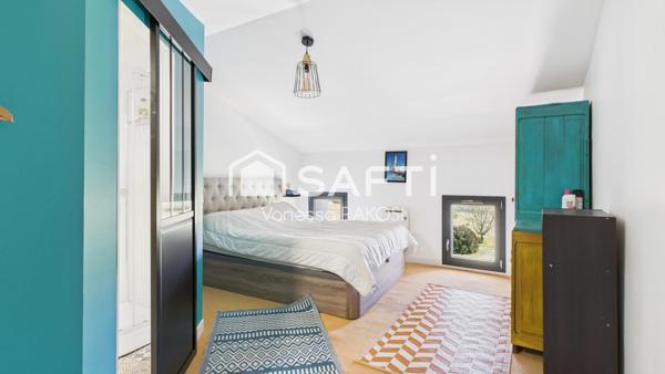 MESCHERS SUR GIRONDE 265 M² AVEC 5000 M² DE TERRAIN PISCINE