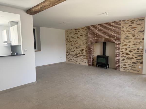 Maison
                                                                                                                                                                                                                                                                                                                        7 pièce(s)                                                                                                                                                                                                          5 chambre(s)                                                                                                                                                                                                          143.98  m²