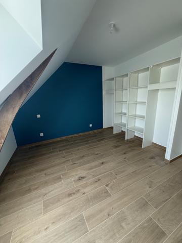 Maison
                                                                                                                                                                                                                                                                                                                        7 pièce(s)                                                                                                                                                                                                          5 chambre(s)                                                                                                                                                                                                          143.98  m²