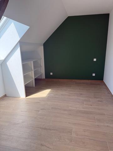Maison
                                                                                                                                                                                                                                                                                                                        7 pièce(s)                                                                                                                                                                                                          5 chambre(s)                                                                                                                                                                                                          143.98  m²