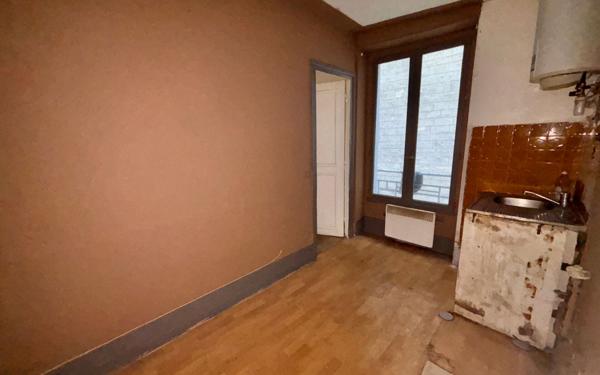 Appartement à vendre    2 pièces • 20,06 m2 Paris 18