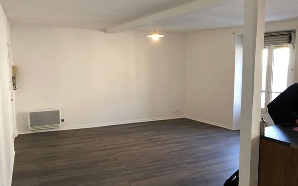 Appartement à louer    2 pièces •  Saint-Pierre-lès-Nemours