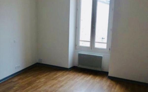 Appartement à louer    2 pièces •  Saint-Pierre-lès-Nemours