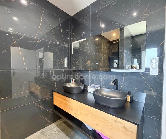 Maison contemporaine de plain-pied 128 m² habitables – DPE A – 3 chambres – Romorantin-Lanthenay (41200)