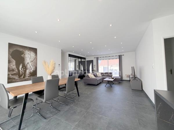 Maison contemporaine de plain-pied 128 m² habitables – DPE A – 3 chambres – Romorantin-Lanthenay (41200)