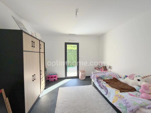 Maison contemporaine de plain-pied 128 m² habitables – DPE A – 3 chambres – Romorantin-Lanthenay (41200)