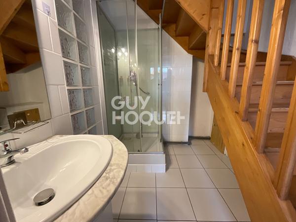 Appartement Carpentras 3 pièces 50 m² avec cave privative et Cour commune