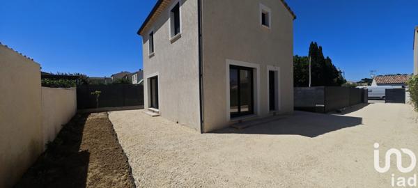 Maison traditionnelle 4 pièces de 87 m² à Pont-Saint-Esprit (30130)