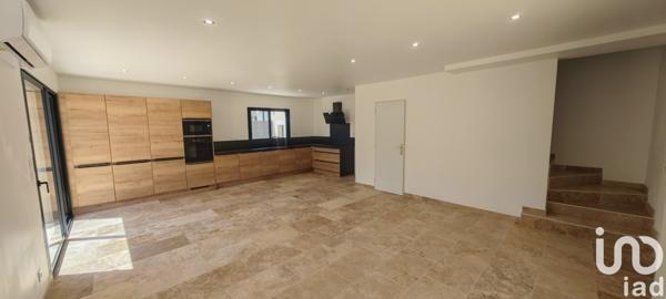 Maison traditionnelle 4 pièces de 87 m² à Pont-Saint-Esprit (30130)