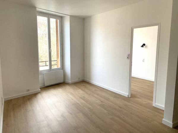 Appartement à louer    2 pièces • 35 m2 Marcillac-Vallon