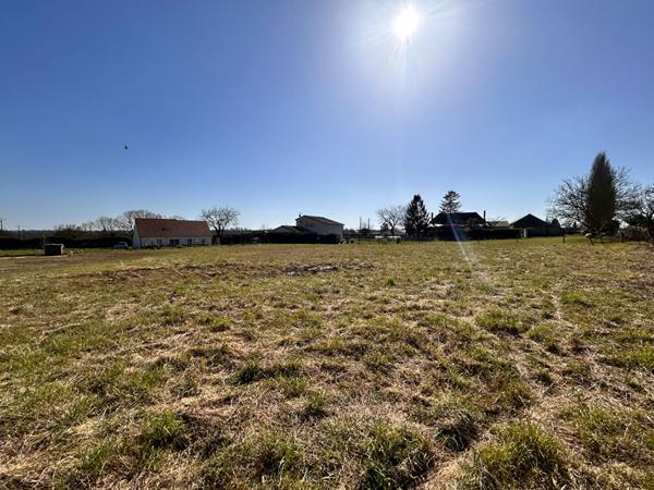 Terrain à bâtir Bellevigne En Layon 1678 m2