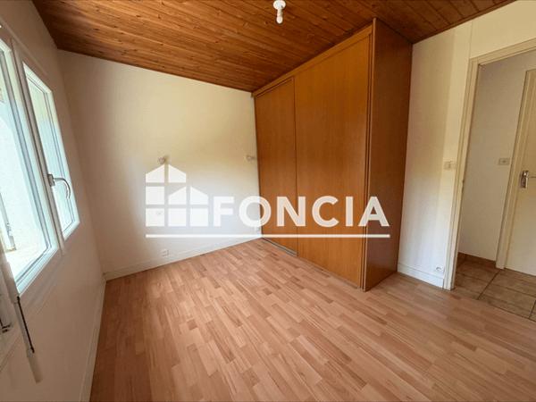 Location Appartement 2 pièces 49.92 m² - 32 RUE JULES VERNES Challans 85300