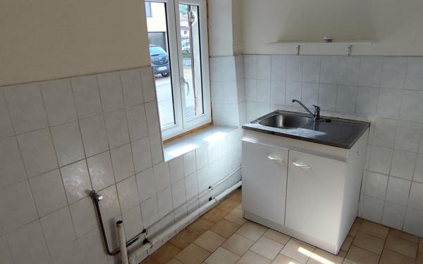 Maison à vendre    2 pièces •  Miribel