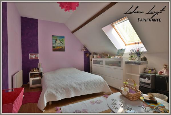 Maison traditionnelle de 1988 à vendre à 10min de VILLERS-COTTERETS (02) 20min de SOISSONS-6 pièces- 146 m² vivable de plain-pied- 4 chambres- Mezzanine–Sous-sol total -piscine – Abris -Terrain 5859m2