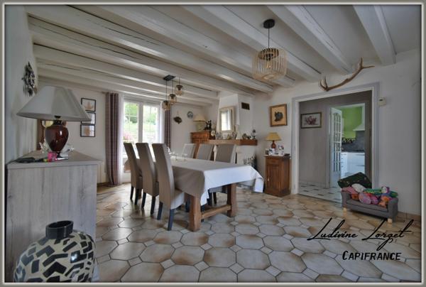 Maison traditionnelle de 1988 à vendre à 10min de VILLERS-COTTERETS (02) 20min de SOISSONS-6 pièces- 146 m² vivable de plain-pied- 4 chambres- Mezzanine–Sous-sol total -piscine – Abris -Terrain 5859m2