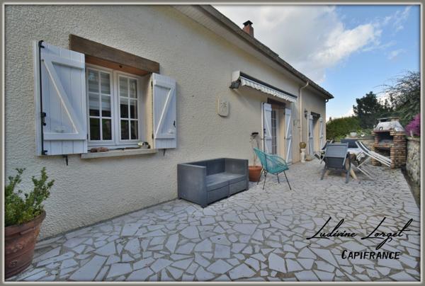 Maison traditionnelle de 1988 à vendre à 10min de VILLERS-COTTERETS (02) 20min de SOISSONS-6 pièces- 146 m² vivable de plain-pied- 4 chambres- Mezzanine–Sous-sol total -piscine – Abris -Terrain 5859m2