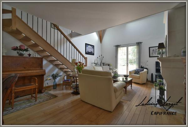 Maison traditionnelle de 1988 à vendre à 10min de VILLERS-COTTERETS (02) 20min de SOISSONS-6 pièces- 146 m² vivable de plain-pied- 4 chambres- Mezzanine–Sous-sol total -piscine – Abris -Terrain 5859m2