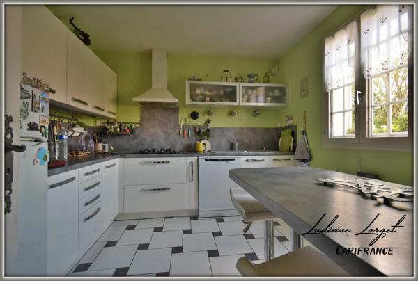 Maison traditionnelle de 1988 à vendre à 10min de VILLERS-COTTERETS (02) 20min de SOISSONS-6 pièces- 146 m² vivable de plain-pied- 4 chambres- Mezzanine–Sous-sol total -piscine – Abris -Terrain 5859m2