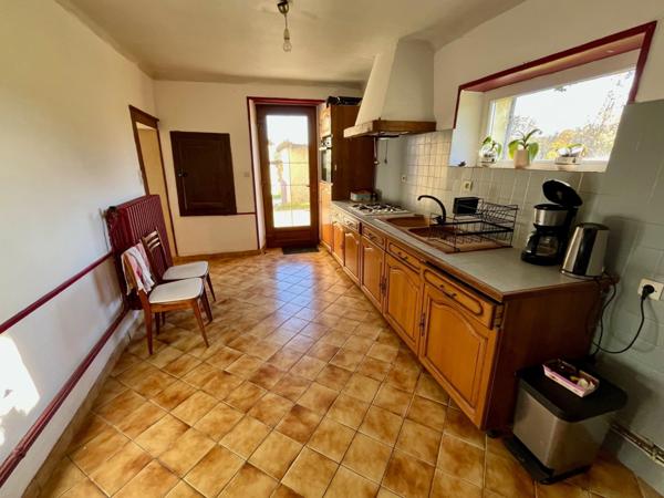 Amoureux de vieilles pierres! Cette maison est faite pour vous!