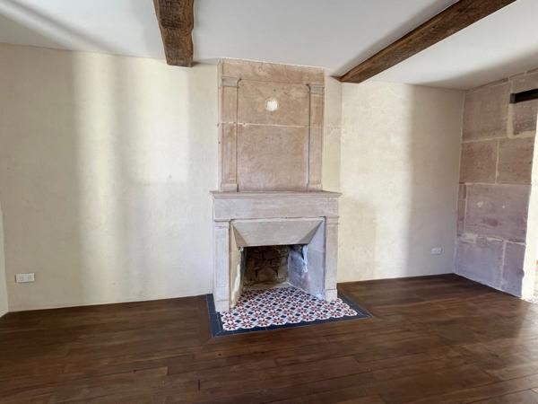 Amoureux de vieilles pierres! Cette maison est faite pour vous!