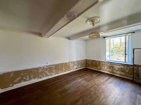 Amoureux de vieilles pierres! Cette maison est faite pour vous!