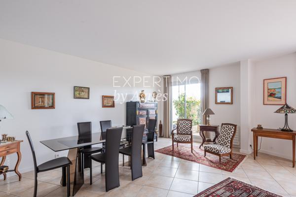 Saint-Cloud (92210) SAINT-CLOUD - HIPPODROME - APPARTEMENT 4 PIÈCES LUMINEUX AVEC 2 TERRASSES DE PLAIN-PIED