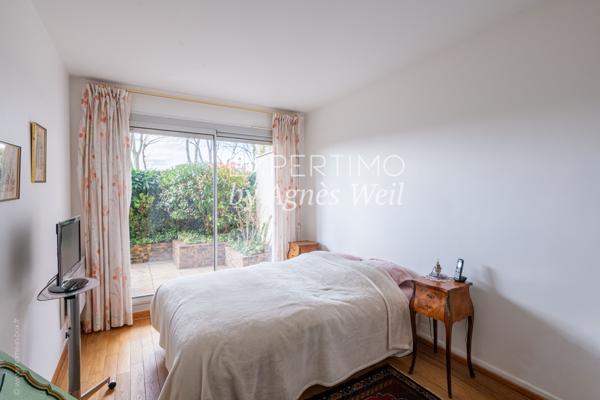 Saint-Cloud (92210) SAINT-CLOUD - HIPPODROME - APPARTEMENT 4 PIÈCES LUMINEUX AVEC 2 TERRASSES DE PLAIN-PIED