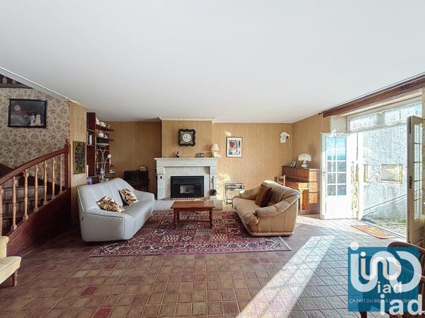 Maison 7 pièces de 173 m² à Lectoure (32700)