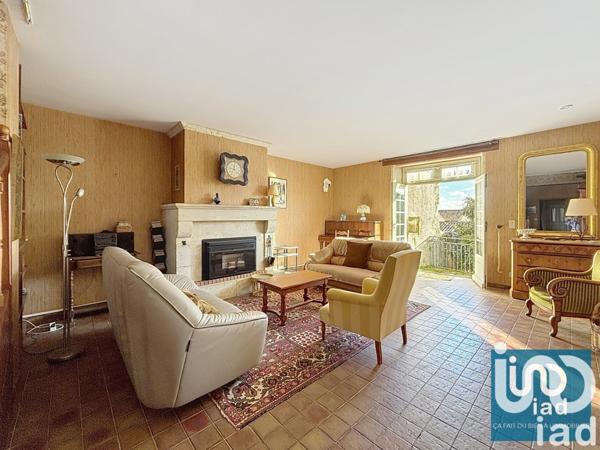 Maison 7 pièces de 173 m² à Lectoure (32700)