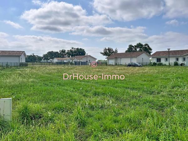 Terrain à vendre de 758 m²